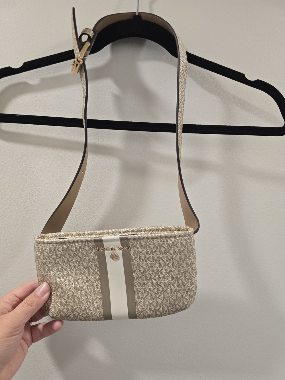✨ Michael Kors Signature Stripe Belt Bag / Fanny Pack - NWOT